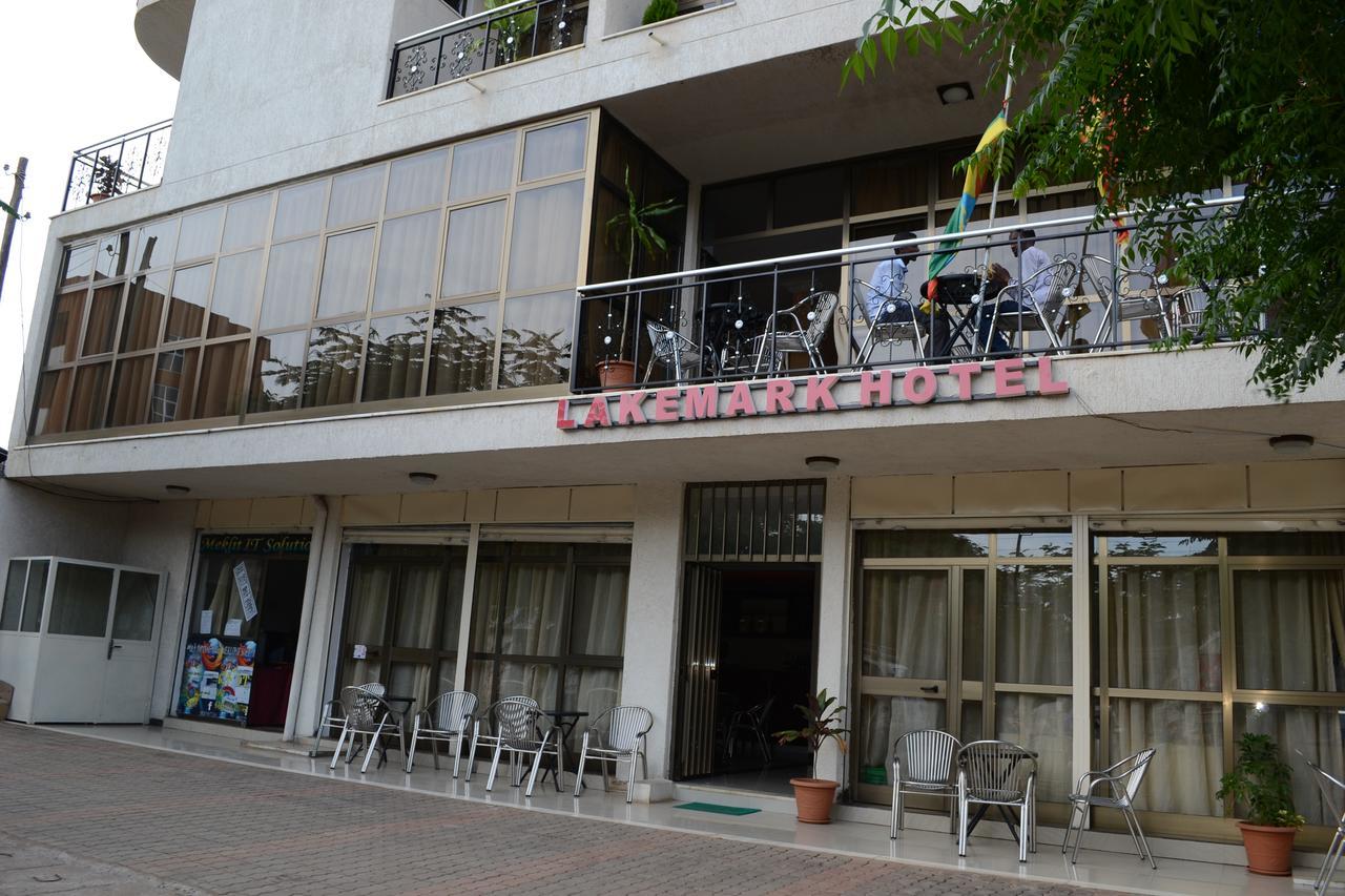 Lakemark Hotel And Tour Service Bahir Dar Exterior photo